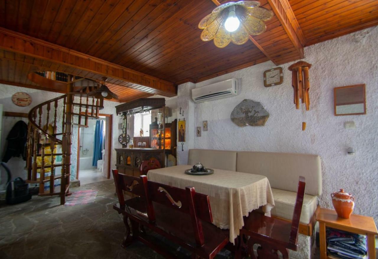 Traditional Village House Méson Yerakaríon エクステリア 写真